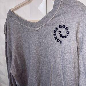 Gray 'Good Energy' off the shoulder Sweatshirt💙🩶